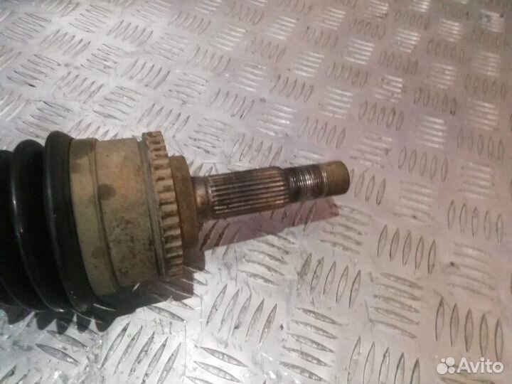 Привод левый Nissan Primera P12 1.6 2001-2007