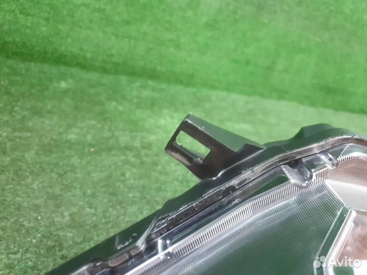 Фара левая Nissan X-Trail