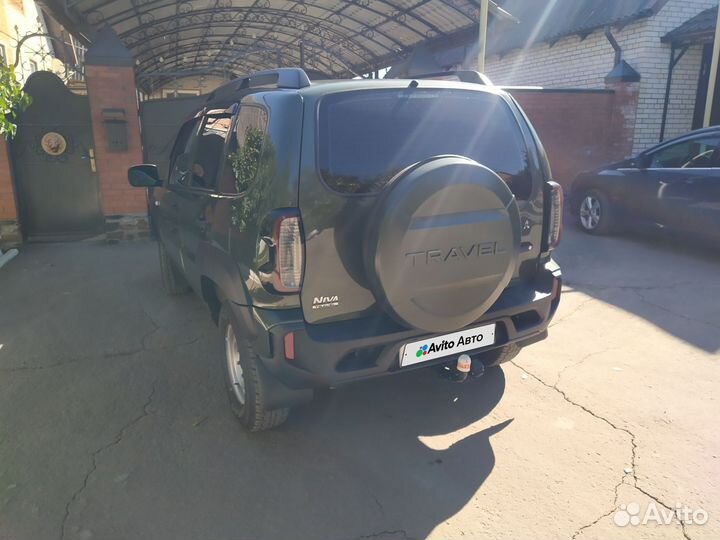 ВАЗ Niva Travel 1.7 МТ, 2022, 71 450 км