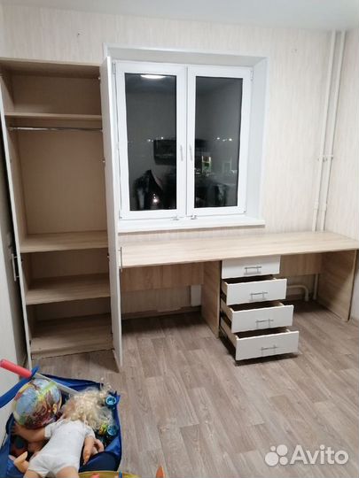Стол компьютерный длинный со шкафом