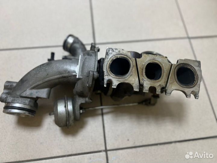 Турбина для Mercedes A2760901580 правая Mercedes