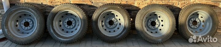 Колеса в сборе r16 зимние шипованные на ниву
