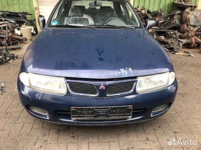 Разбор на запчасти Mitsubishi Carisma