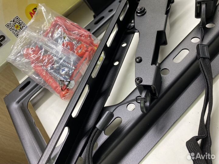 Кронштейн для телевизора до 70” NB DF70-T (новый)