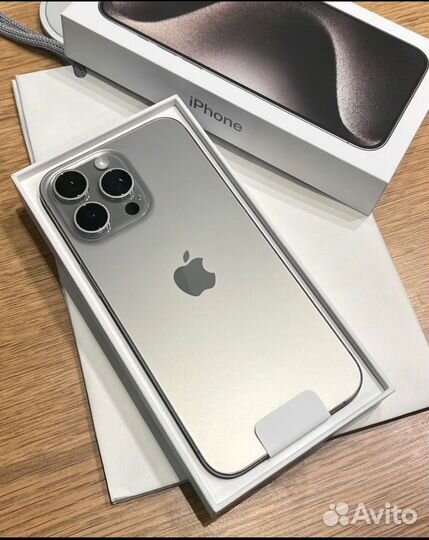 iPhone 15, 256 ГБ