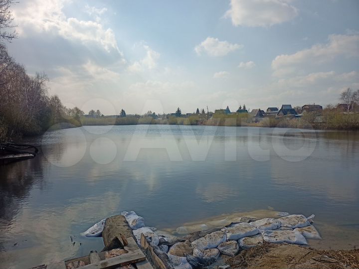 Дом 20 м² на участке 5 сот.