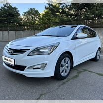 Hyundai Solaris 1.4 AT, 2015, 109 000 км, с пробегом, цена 1 090 000 руб.