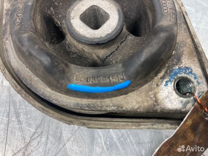 Опора кпп Volkswagen Passat B5 2000-2005