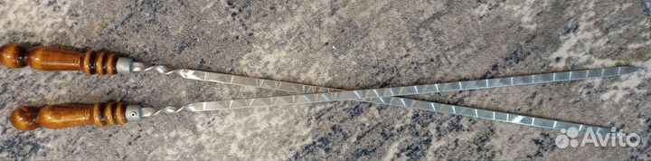 Шампур с деревянной ручкой