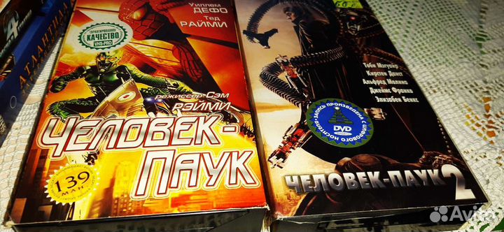 Разные видеокассеты