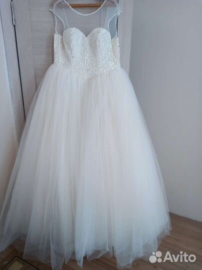 Свадебное платье пышное
