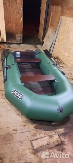 Лодка Legion 2800