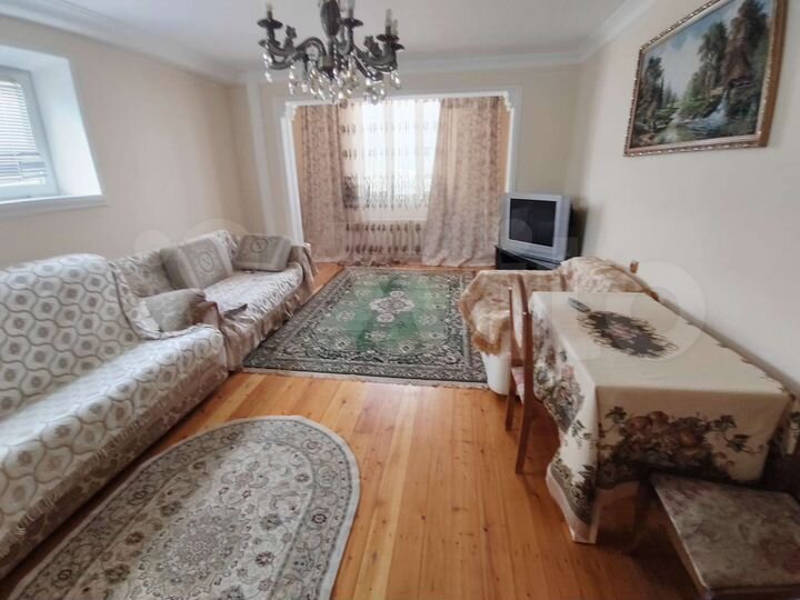 2-к. квартира, 55 м², 8/12 эт.