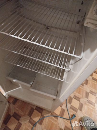 Холодильник бу минск 15м