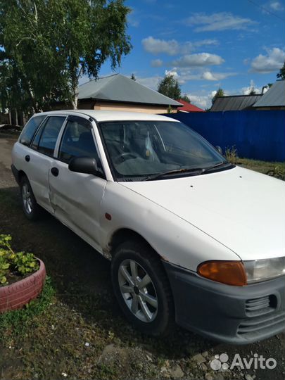 Детали кузова правая сторона митсубиси либеро