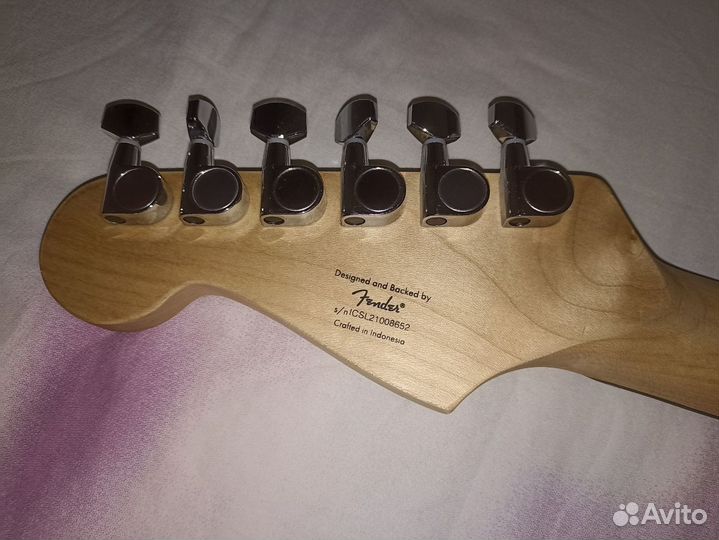Электрогитара Fender squier bullet Stratocaster