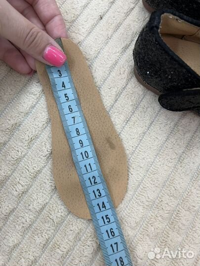 Туфли и кроссовки для девочки