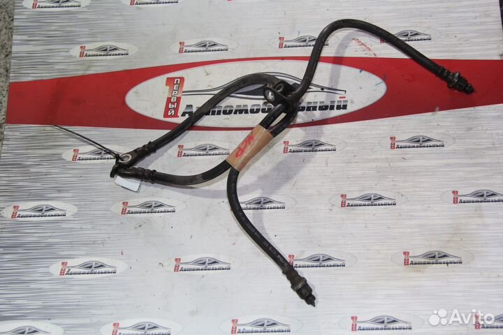Тормозной шланг перед c Toyota Sienta NCP81G 1NZ-F