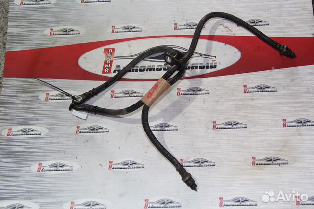 Тормозной шланг перед c Toyota Sienta NCP81G 1NZ-F