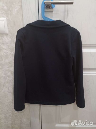 Пиджак для девочки 140