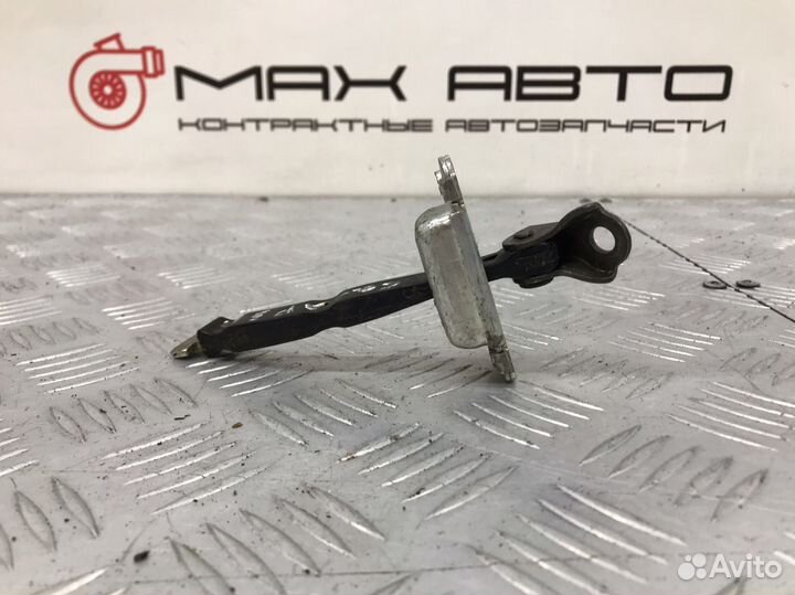 Б/У ограничитель двери задний правый Hyundai