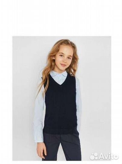 Серая жилетка для девочки новая, размер 122 см