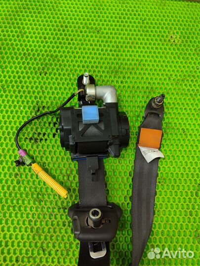 Правый ремень безопасности Chevrolet aveo T250