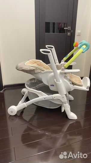 Стульчик для кормления cam