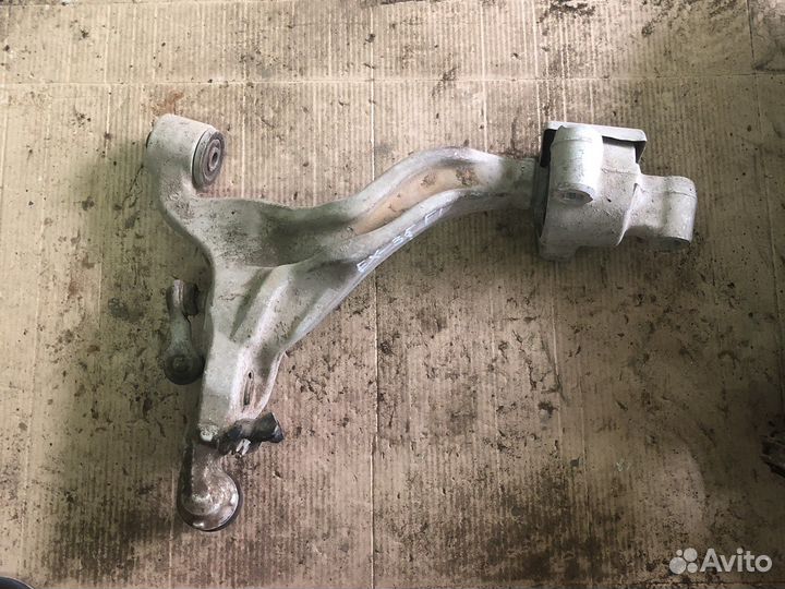 Infiniti ex 35 рычаг