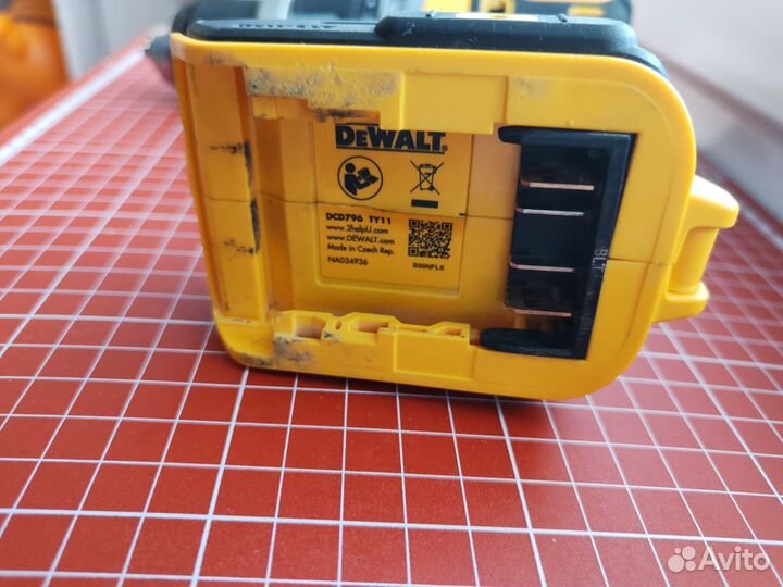 Шуруповерт dewalt dcd 796 n