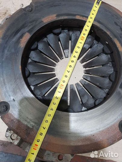 Корзина и диск сцепления на Mazda titan