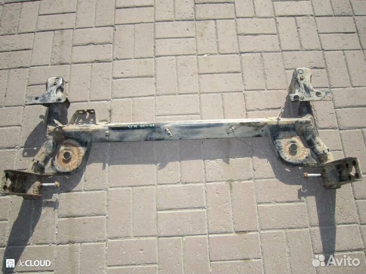 Балка подвески на renault symbol LB0C, LB0P, LB
