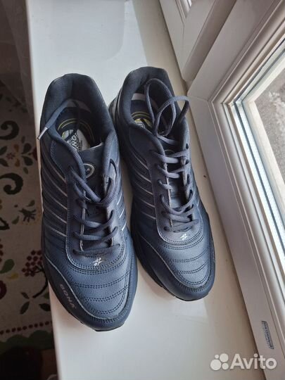 Кроссовки мужские кожаные