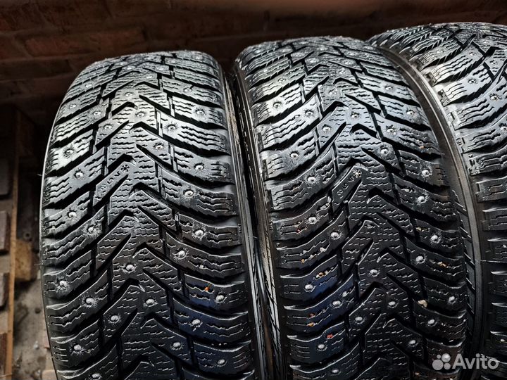 Nokian Tyres Hakkapeliitta 8 185/60 R15