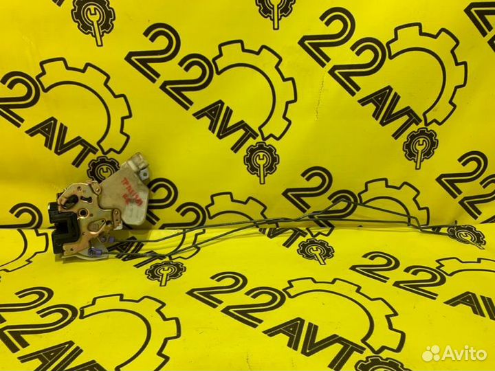 Замок двери задний правый Nissan Primera TP12