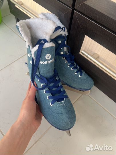 Коньки фигурные