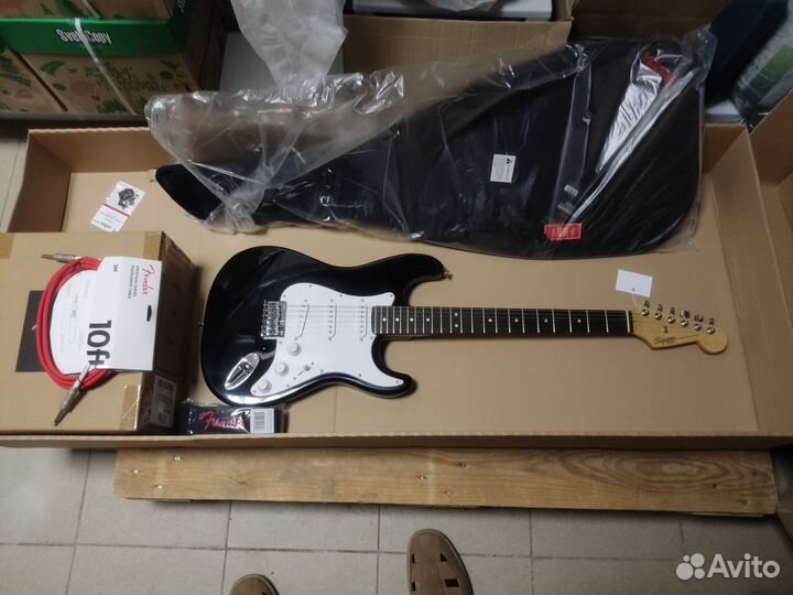Электрогитара fender squier strat в ком-те с комб