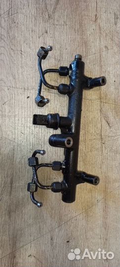 Рейка топливная (рампа) Ford Kuga 2