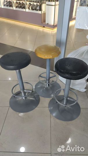 Стойка ресепшн торговая стулья барные рекламные