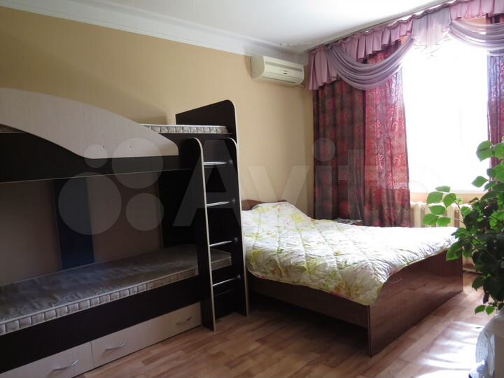 Комната 14 м² в 1-к., 2/2 эт.