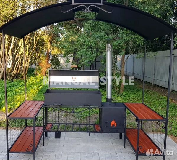 Мангал с крышей