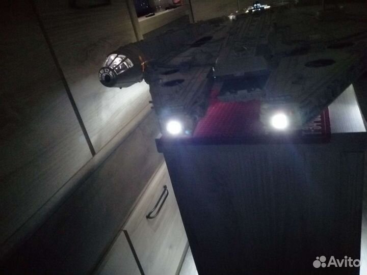 Модель космического корабля Сокол Тысячелетия