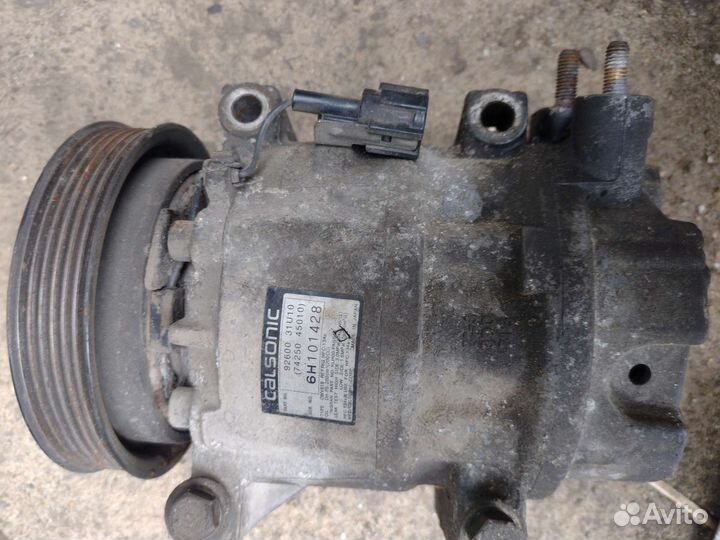 Компрессор кондиционера Nissan Maxima A32