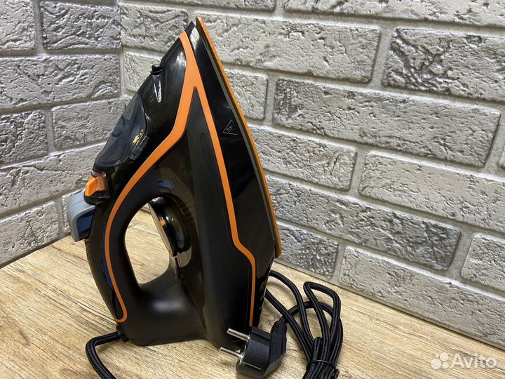 Утюг Centek Orange line 2200Вт