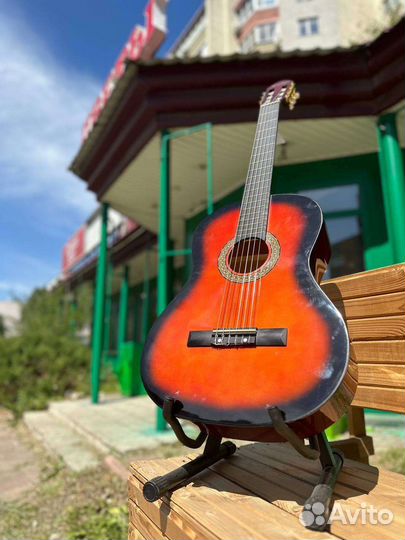 Классическая гитара Fabio оранжевая
