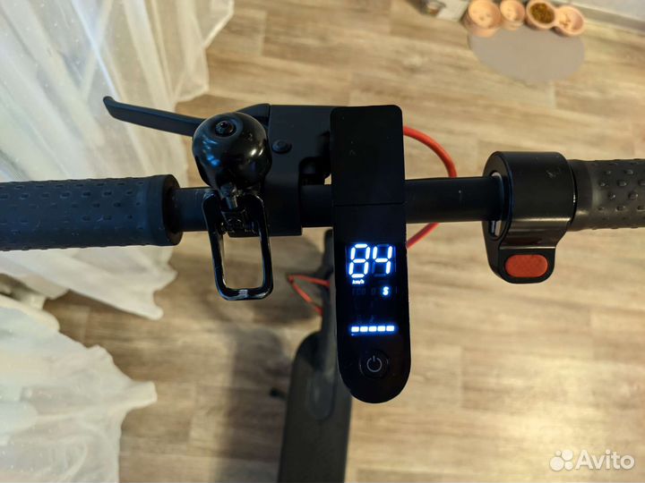 Электросамокат Xiaomi m365 Pro (оригинал)