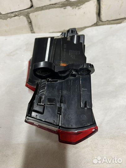 Фонарь задний правый Skoda Octavia A8