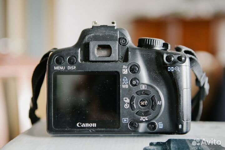 Canon 1000D + Canon 18-55 III