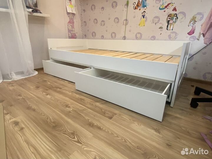 Кровать кушетка IKEA бримнэс