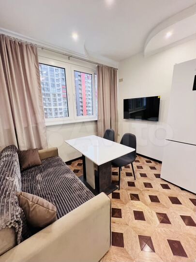 2-к. квартира, 44 м², 7/18 эт.